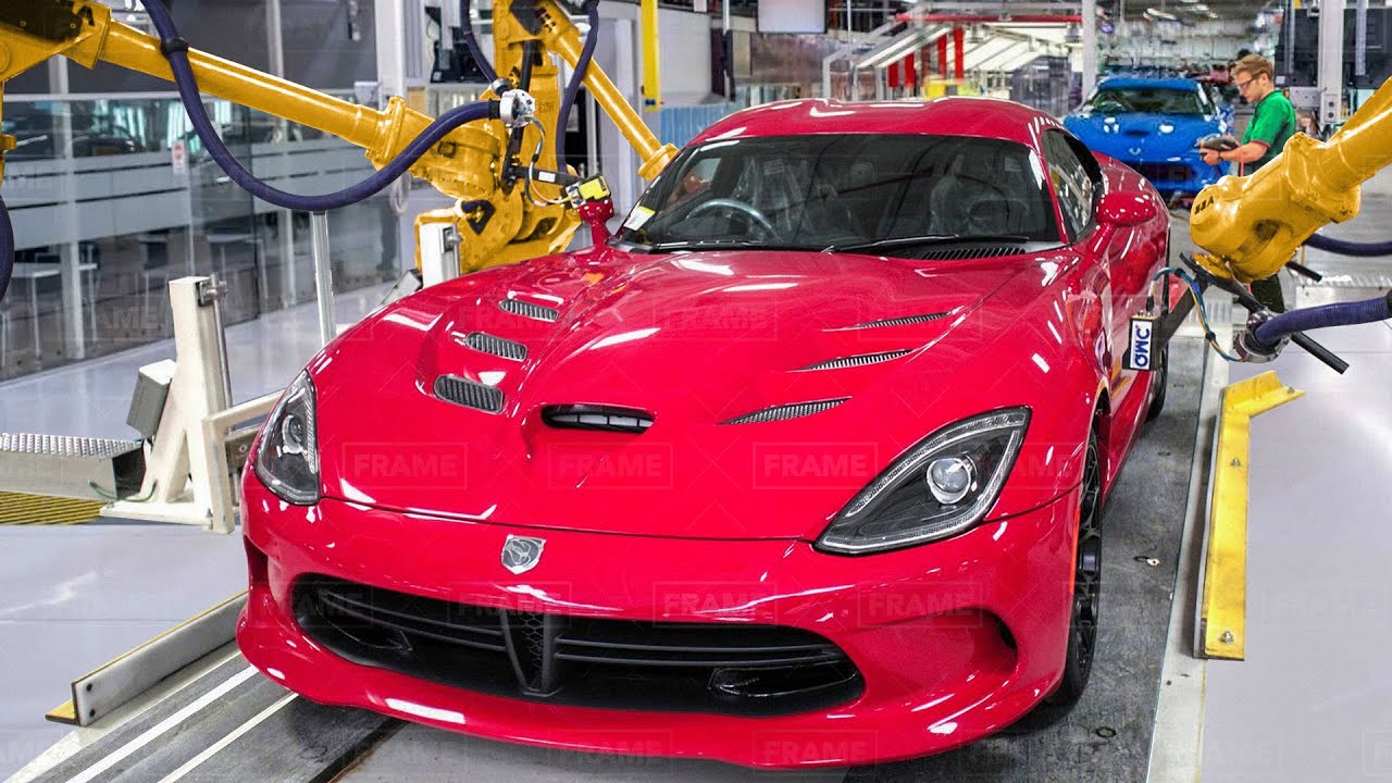 How they Build the Monstrously Powerful Dodge Viper in the US