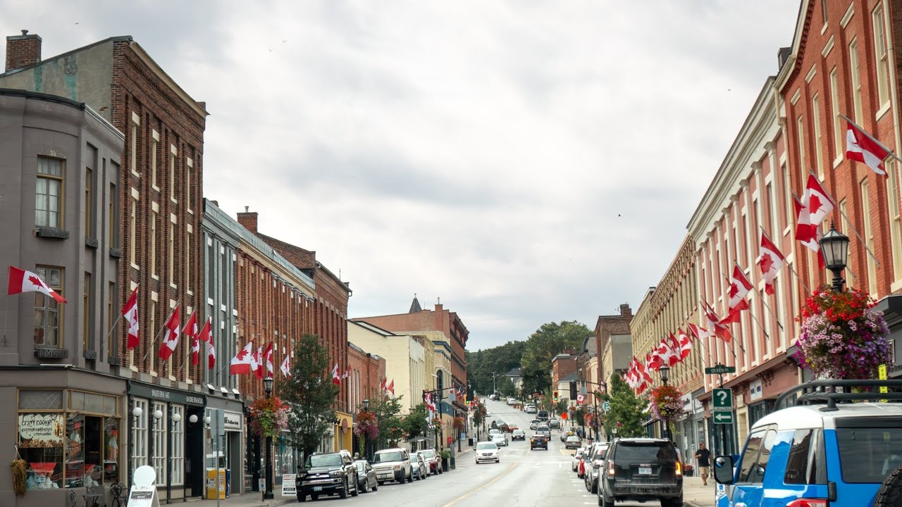  🇨🇦 Discover PORT HOPE, Ontario A charming Smal Town by Lake Ontario  