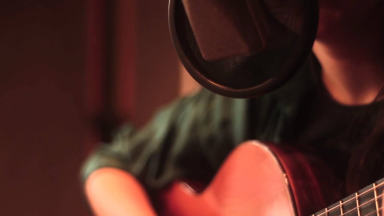Emilia Lazo- Va por el mundo