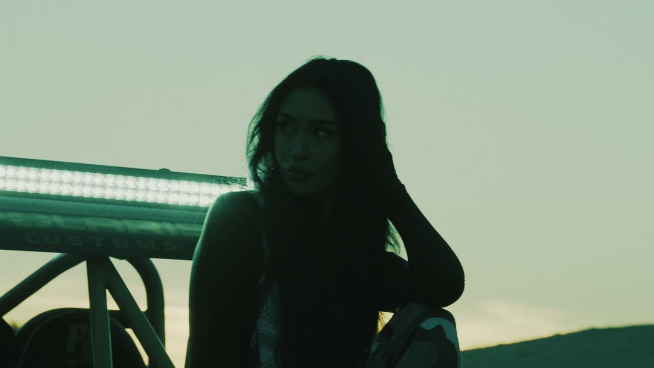 VKIE - JUŻ PÓŹNO ALE PIENIĄDZ NIE ŚPI (prod. YPNTY) [🎥: XAWITO]