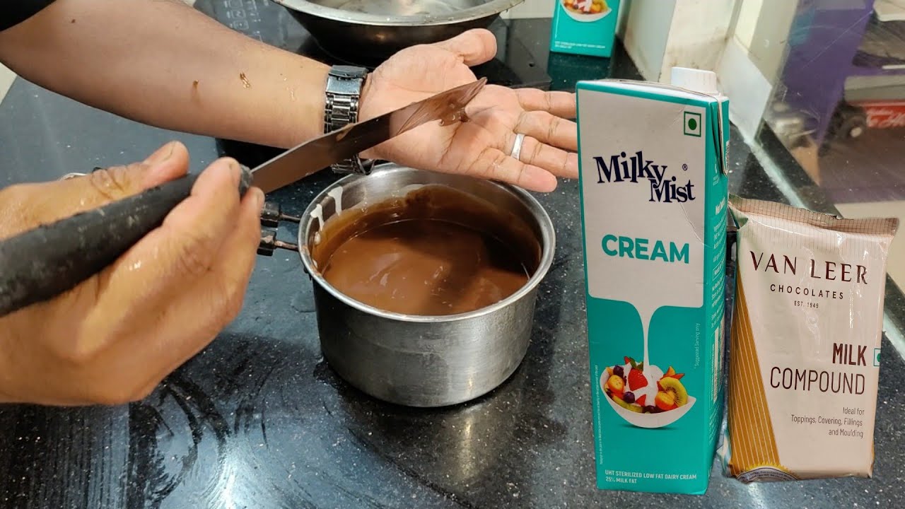 Milk chocolate ganache / Milky Mist Cream 