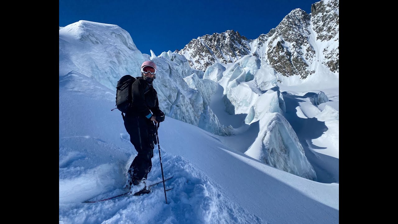 Incredible Ski Touring Adventure up to the Glacier De Gébroulaz
