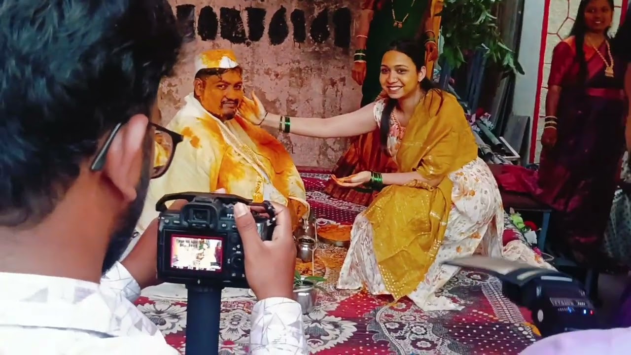 हल्दी का रसम है शादी का है बहुत अच्छा है आप सब देखो जरूर जी 