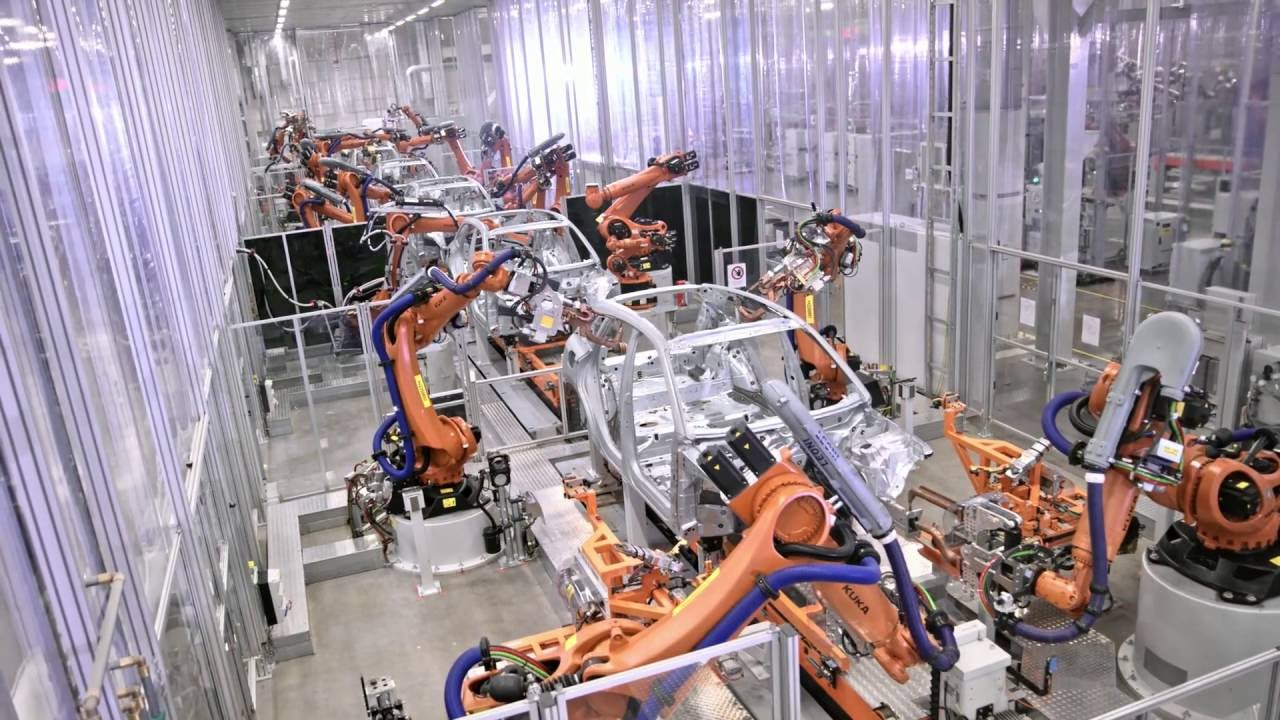 Fábrica da Audi - Produção do Q5 2017