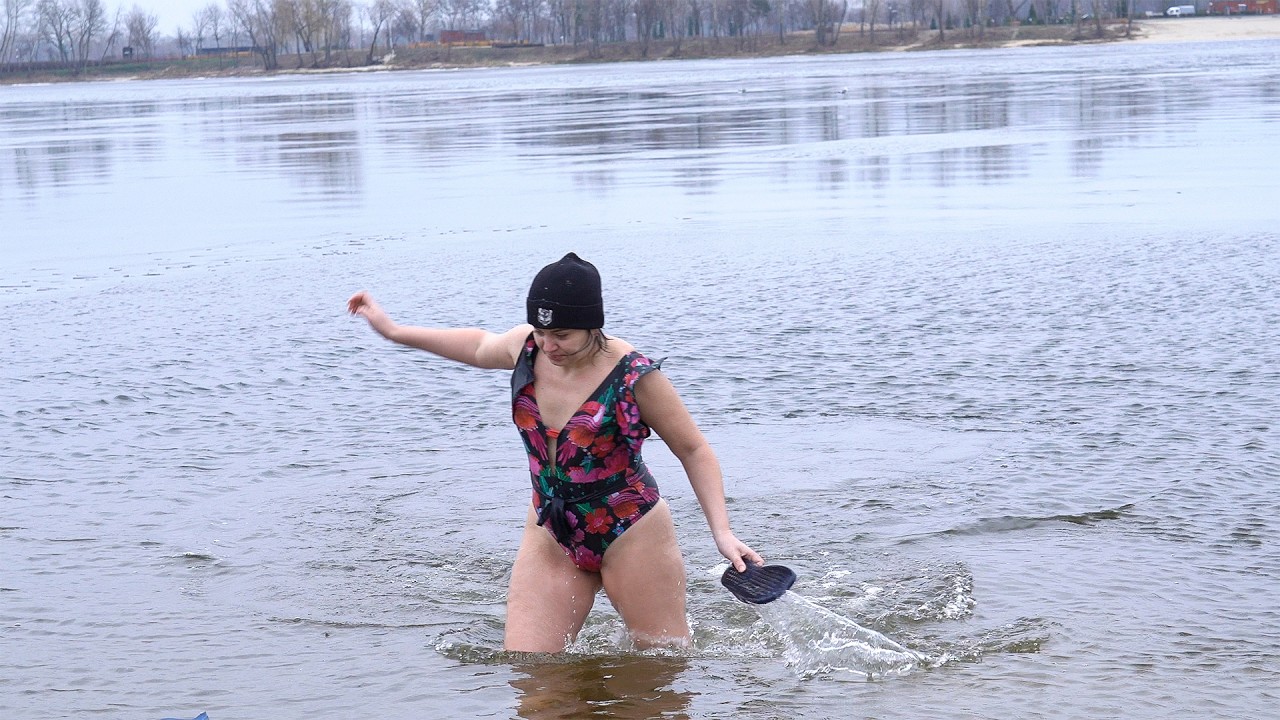 People's reaction to jumping into icy water 🌊 Epiphany 2026 
