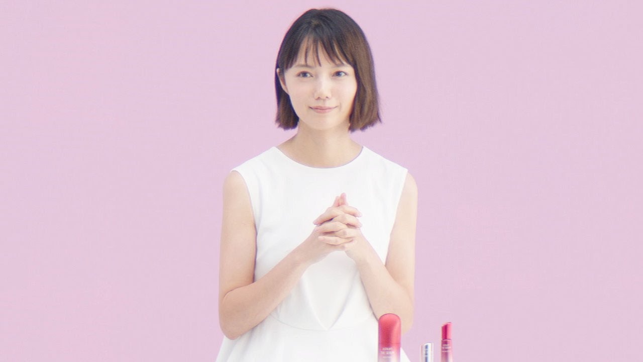 宮崎あおい、新たしくチャレンジしたいことは？　「好きすぎてつい欲張ってしまうモノ」も明かす　「富士フイルムASTALIFT THE SERUM」新CMインタビュー