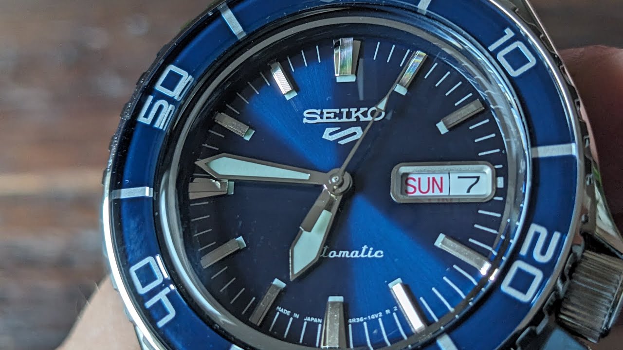 A Seiko 5 Stunner!! SRPK97 Watch Review.