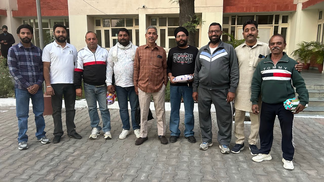 ਉਸਤਾਦ ਕਪਿਲ ਕੌਸ਼ਲ ਜੀ ਉਸਤਾਦ ਸੰਜੂ ਜੀ ਨੇ ਸ਼ਗਿਰਦ ਤੇ ਖਲੀਫੇ ਕੀਤੇ