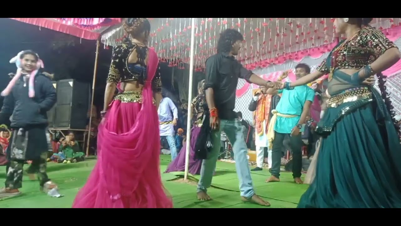 ग्राम कटंगी में सुपरहिट गायक प्रीतम परिवार आया दोस्तों