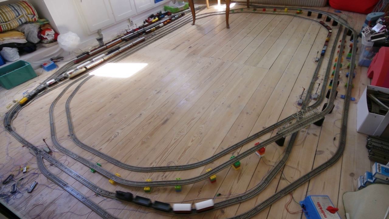 Märklin Automatic Teppichbahn Magnum Opus