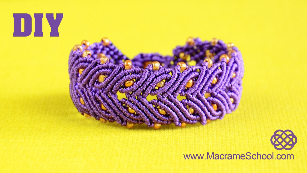 Laurel Leaf Bracelet Tutorial | Macrame School