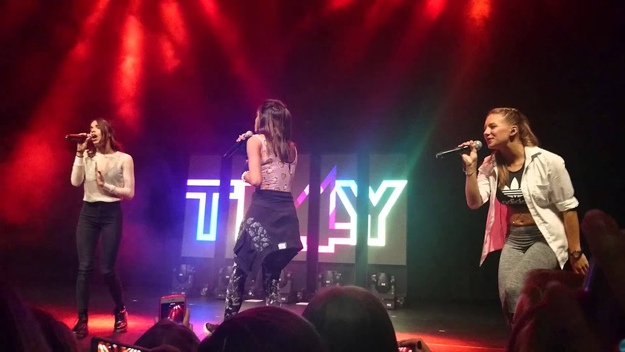 TP4Y La La Love BADtour