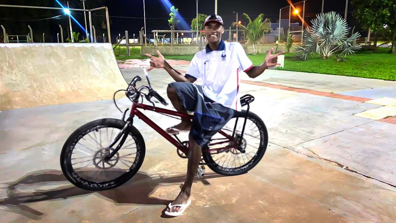 FUI COM ESSA MONTADINHA NOVA PARA O NOTURNO