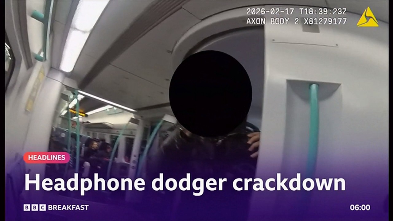 Headphone dodgers - loud music on public transport to be fined from now on (UK) 19/Oct/2026