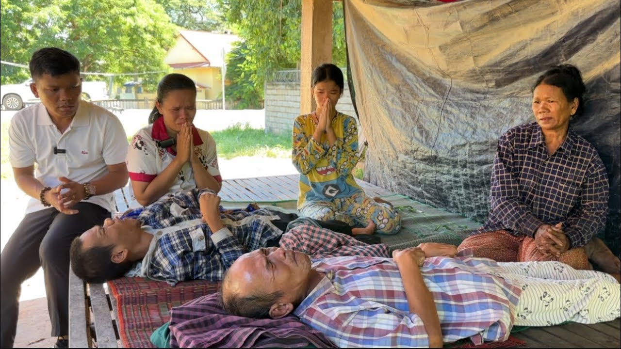 #1350 មួយគ្រួសារពិការ 2 នាក់ ជួយលាងចានឆ្នាំងនៅវត្ត សុំបាយលោកចិញ្ចឹមឪពុក