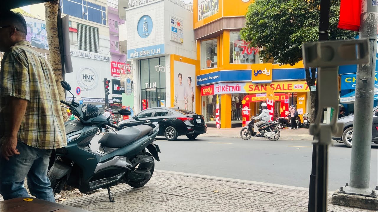 Lê La Vĩa Hè Cf Bụi