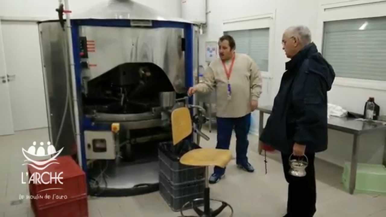 B&eacute;n&eacute;diction des locaux de l'ESAT par Mgr Cattenoz