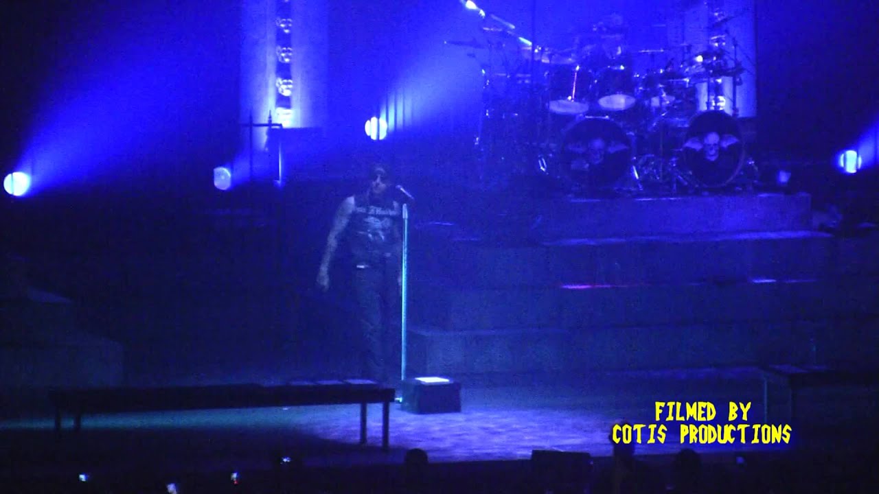 Avenged Sevenfold - Fiction [LIVE DEBUT] - 2011-01-20 - Sovereign Center - Reading, PA - HD