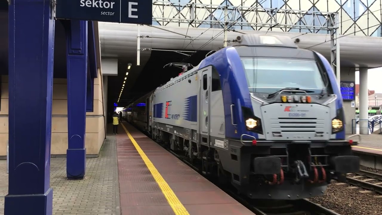 Odjazd ze stacji Poznań GŁ. EU200-011 z EIC „Bolesław Prus” rel.Warszawa Wschodnia-Szczecin Główny