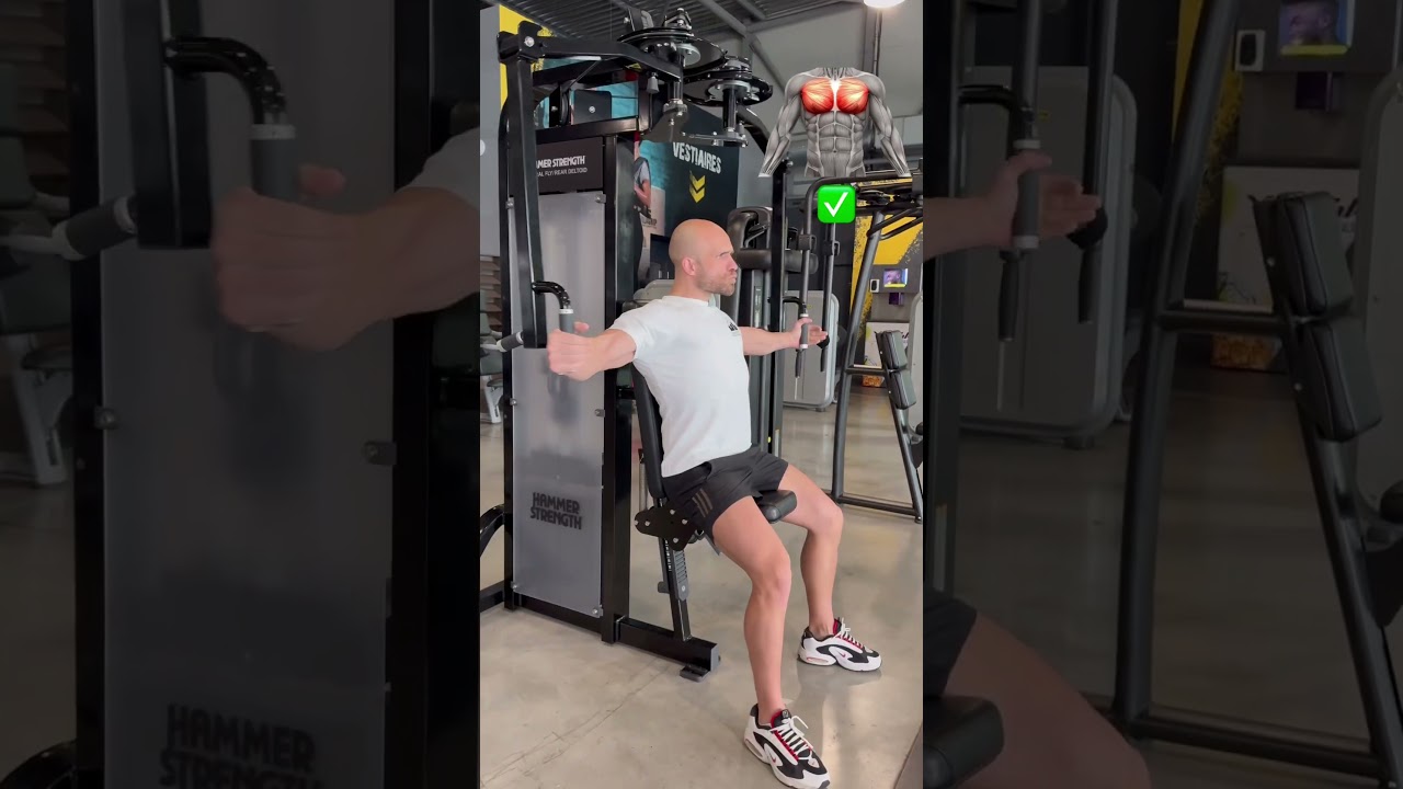 Pour bien cibler tes pecs #fitnesstraining #chestworkout #personaltrainer