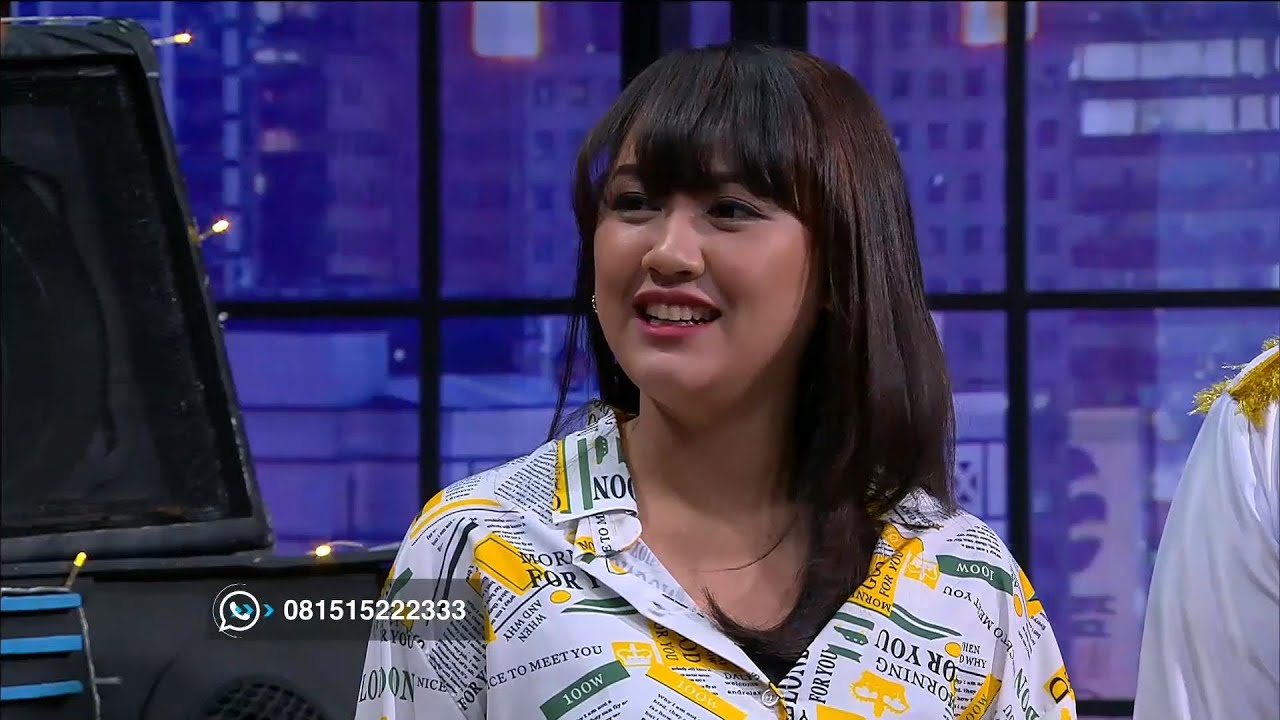 Senyum Manis Nona Happy Asmara Bikin Candu dan Selalu Rindu (1/4)