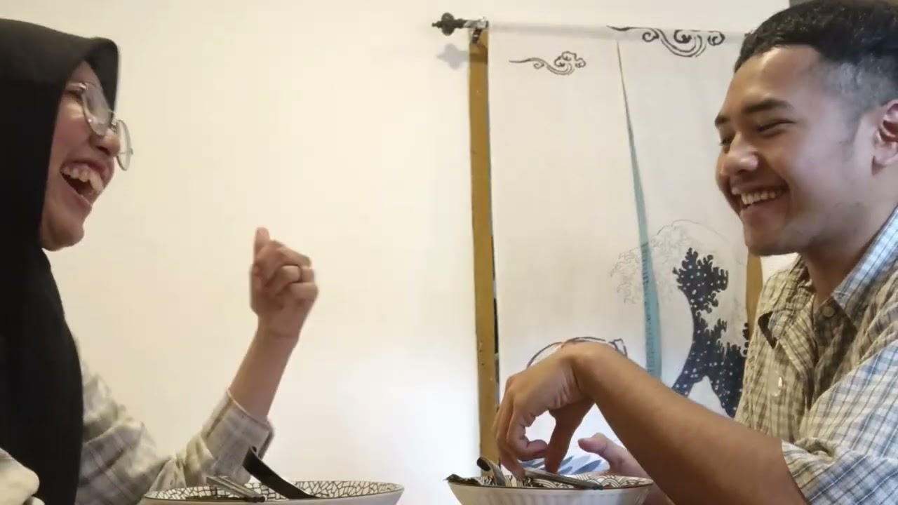 Different Culture: Indonesian & Japanese. Keyla Fariha Nayya & Depin Wijaya Kurnia 1A PBI