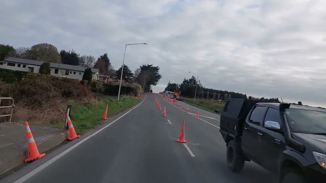 Invercargill - New Zealand  Lornevillle water line project - Road views