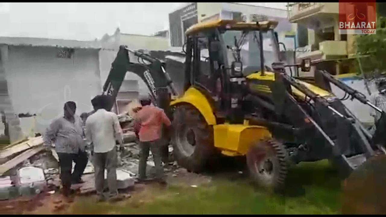 GHMC Demolish Illegal Constructions on Nalas || Hyderabad || Bhaarat Today