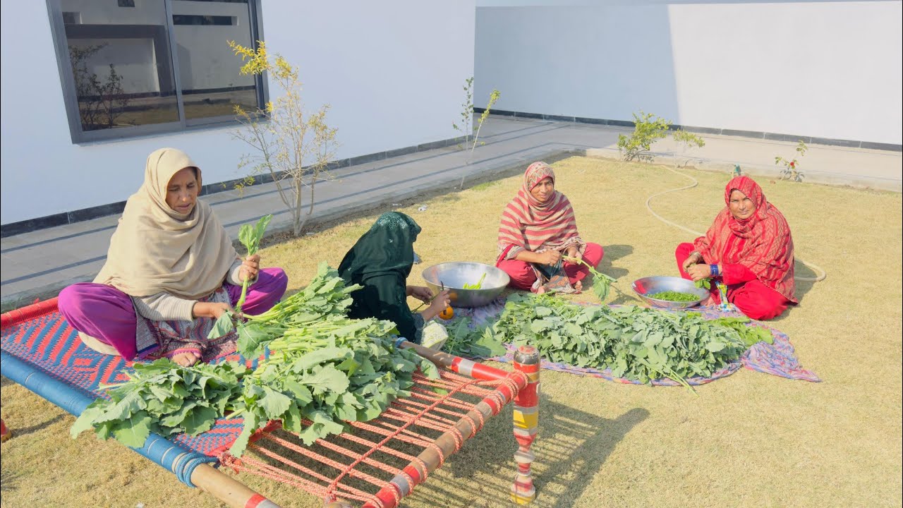 Village Mein Saag ka Maza tu Hai lekin Banana itna Aasan Nahin