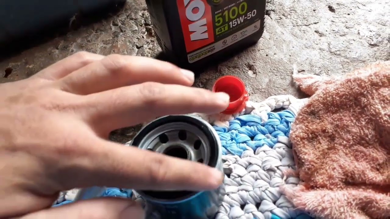Como trocar óleo da Suzuki Bandit 650 - Motul 5100 15w50