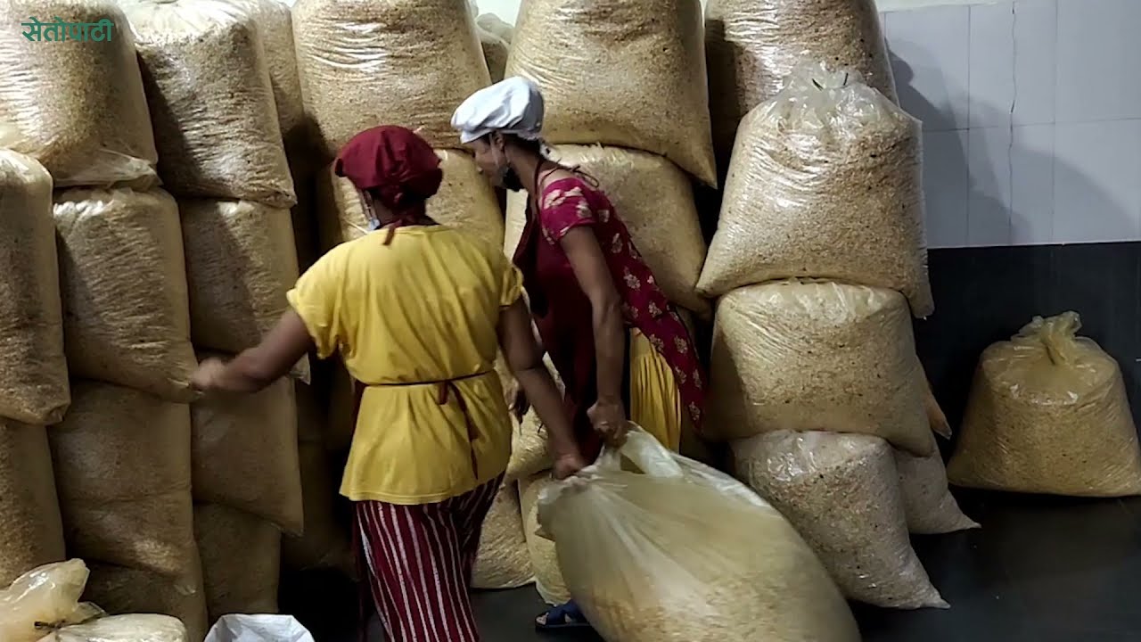 छ हजारबाट सुरू भएको दालमोठको व्यापार यसरी बन्यो ब्रान्ड, अहिले १० करोड बढी लगानी ||Rijal Food||