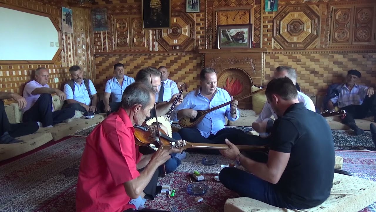 Zenel Zekolli me grup -  Adem Jashari - music