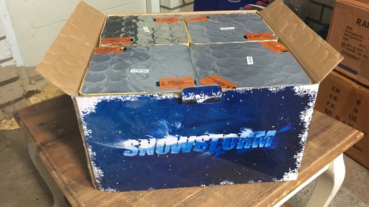 Snowstorm : Evolution Fireworks : 100 Shots : Cakebox : Straatfilm