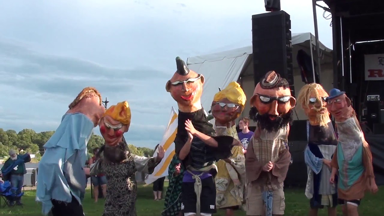 2019-08-23 - 01 - Parade & Festival Open