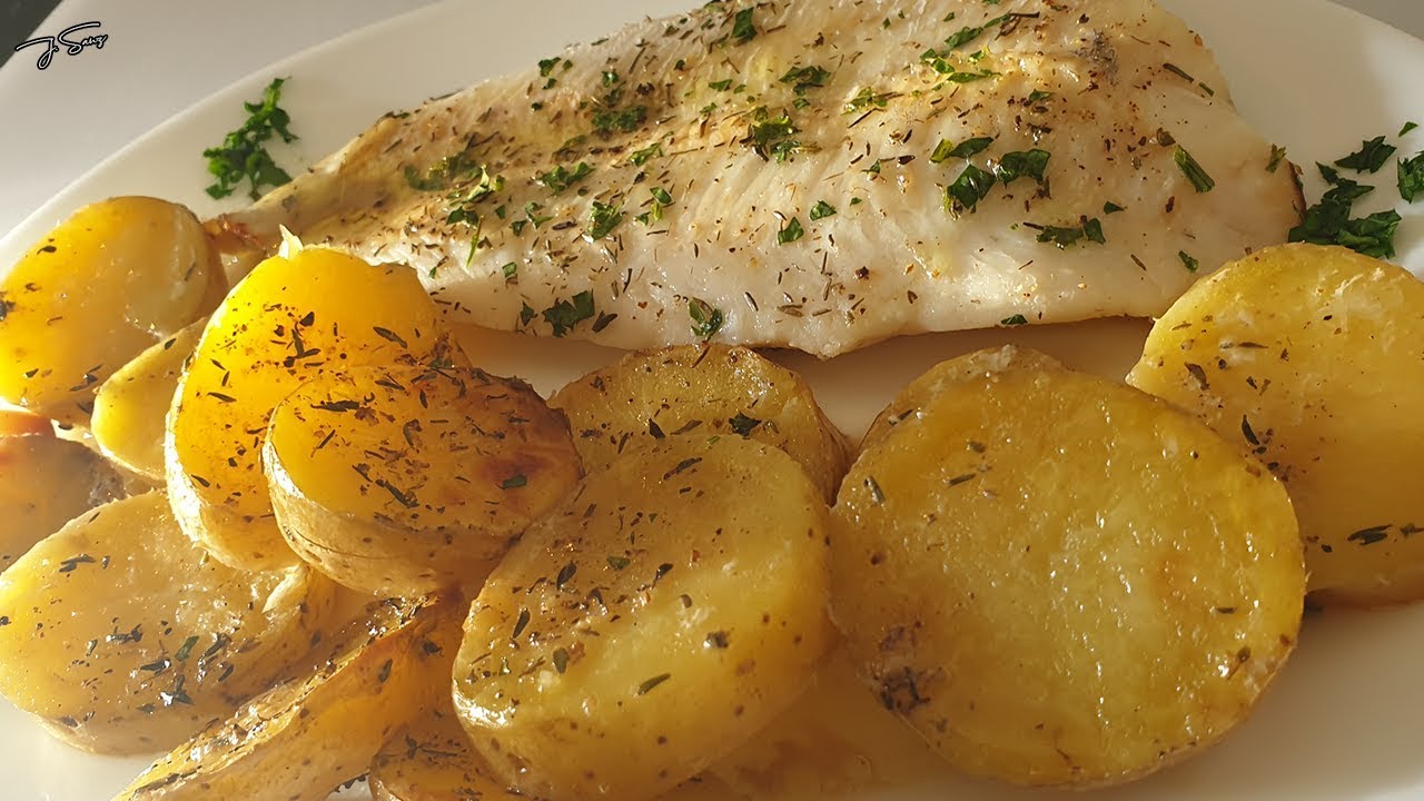 Merluza con patatas al horno, receta facil y rapida. (Receta casera) #2