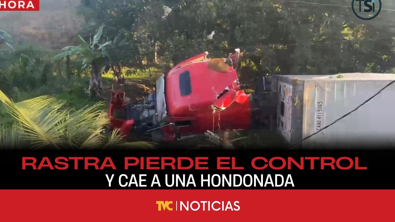 Rastra pierde el control y cae a una hondonada en el sector de Tomalá, Jutiapa