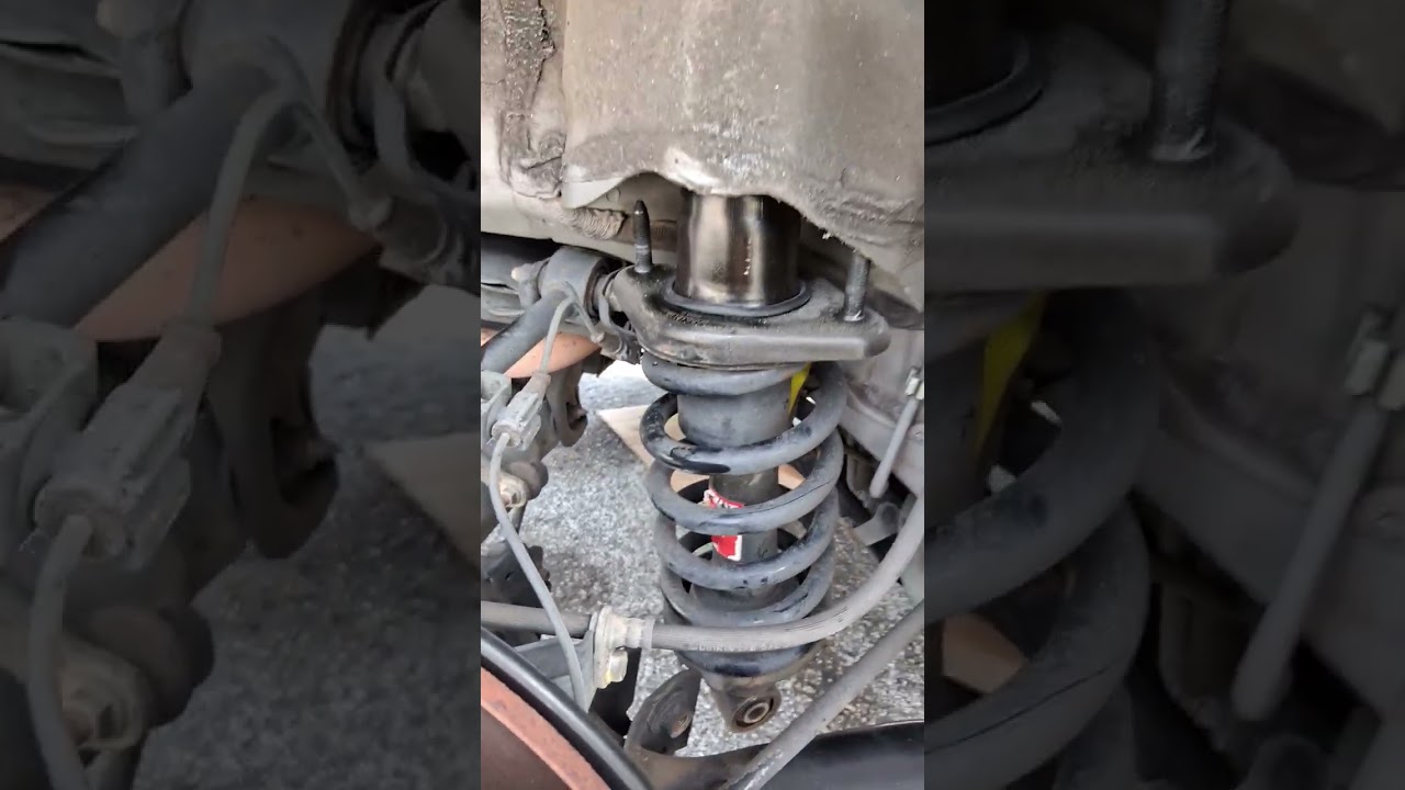 2008 honda crv rear struts