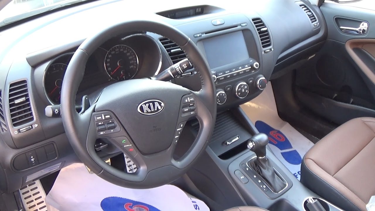 Обзор интерьера Kia Cerato Topline SX