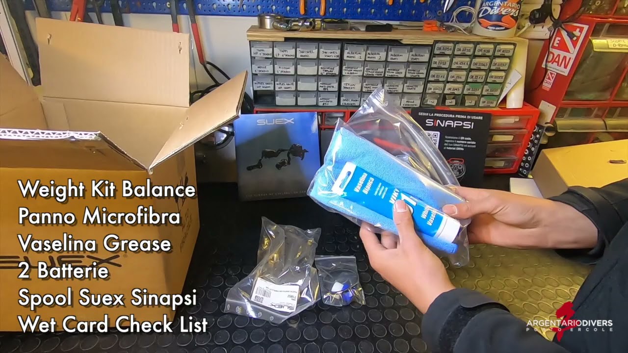 Unboxing Suex Sinapsi - underwater navigation system