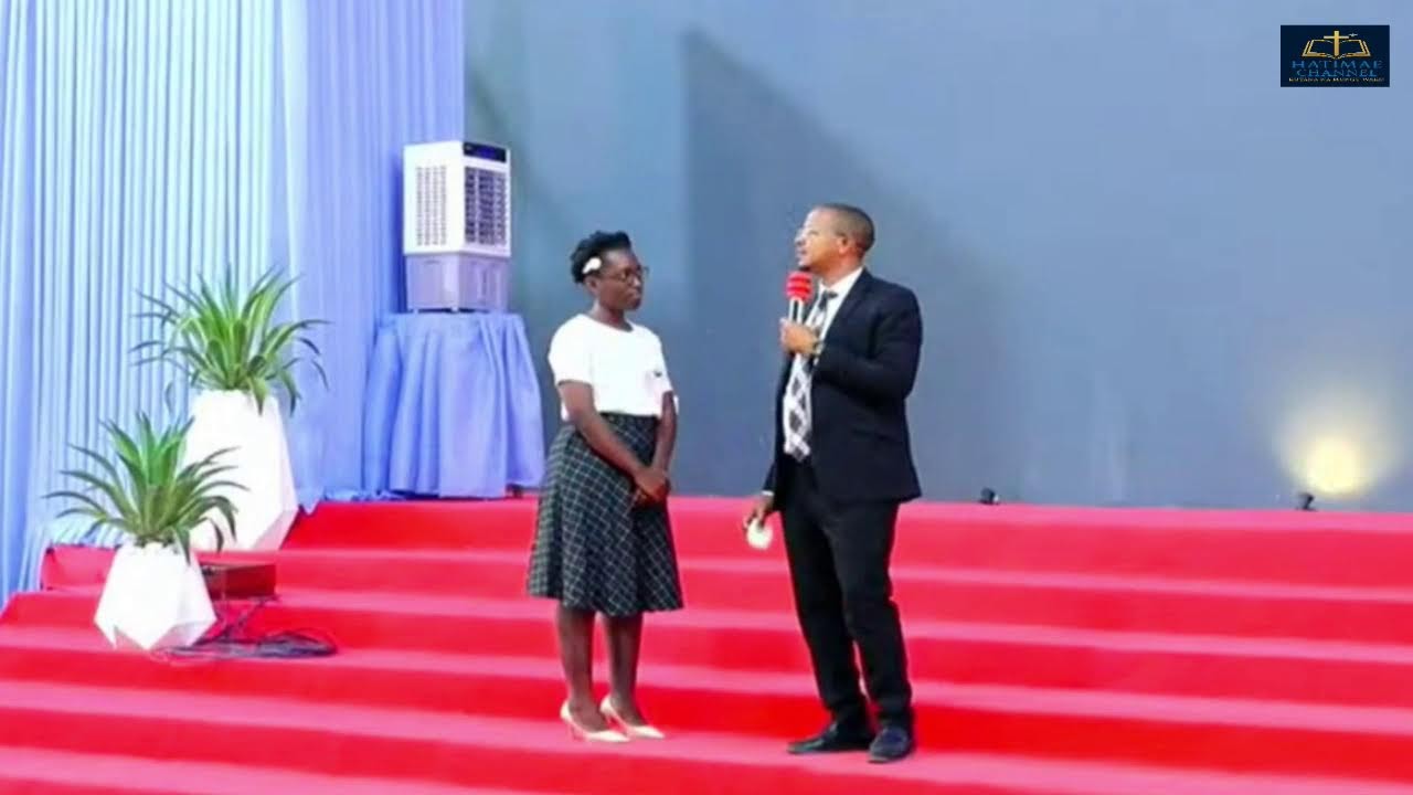 JE,UMEUMBWA KWA MFANO WA MUNGU AU NYANI??