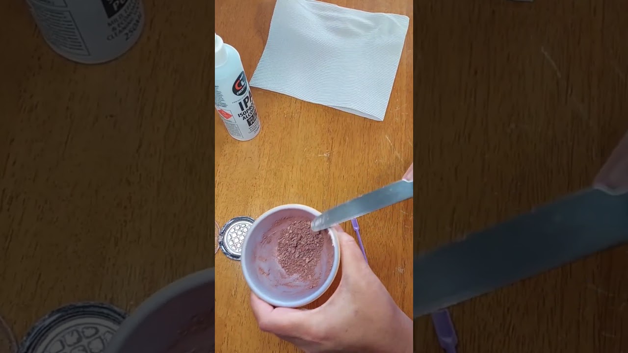 Repressing my broken OXX Cosmetics Highlighter
