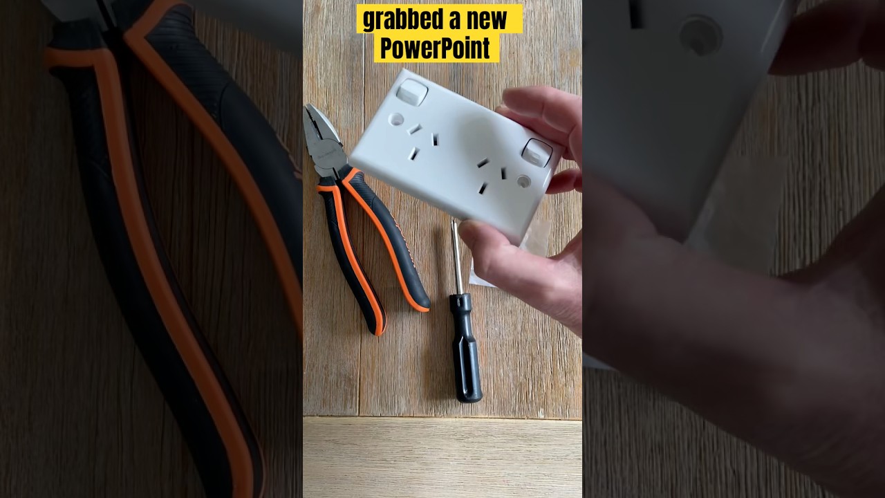 How to change a Power Outlet. #handyman #diy #homemaintenance