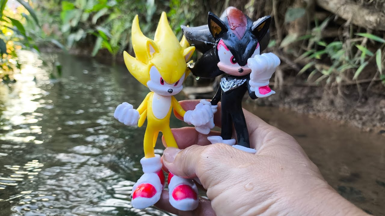 Sonic Hunter | Sonic Hedgehog | Knuckles | Tails | Super Sonic | Sonic Shadow | Metal Sonic | Amy