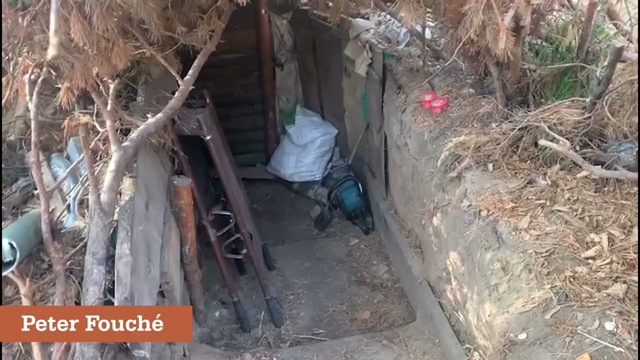 Fouché het vir Maroela Media ŉ toer gegee van hoe dit in sy bunker lyk