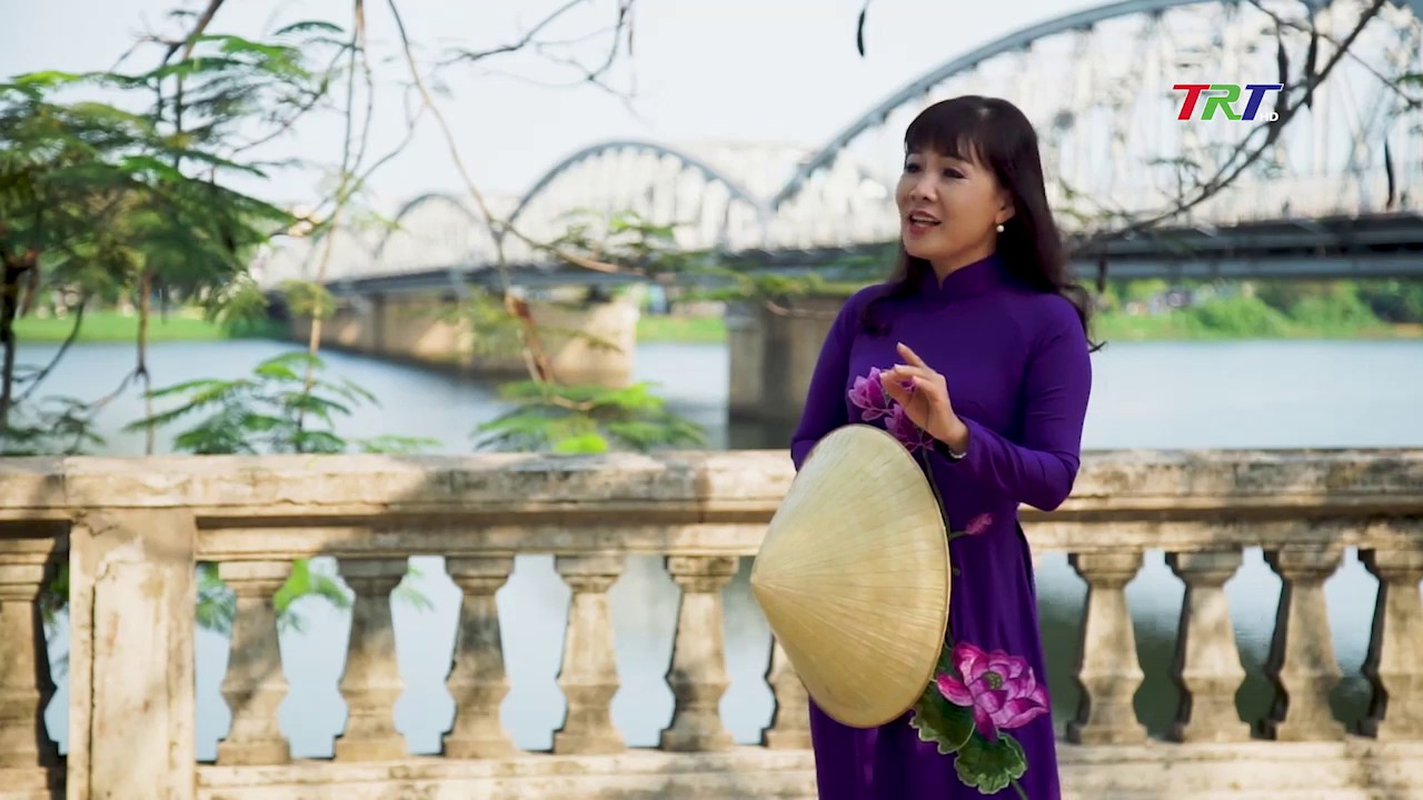 HUẾ QUÊ MÌNH - st: Nguyễn Văn Hồ, Nguyễn Phước Ái Duyên; cs: Hồng Vân