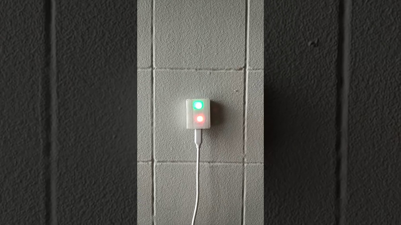 Self-service bike rental station notifier