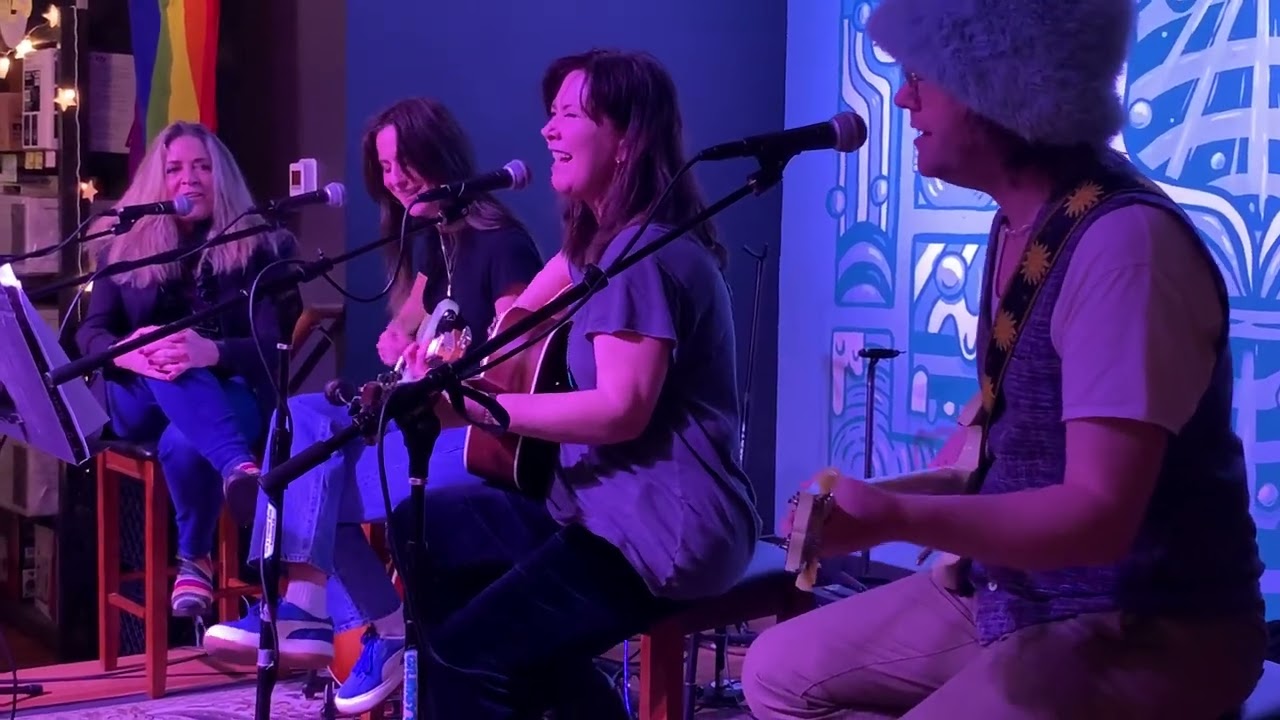 Kathy Valentine  - Vacation (Go-Go’s) - Live 2023