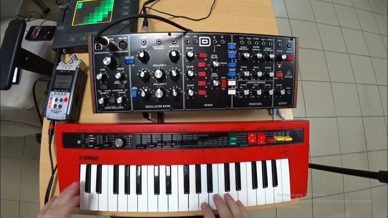 Синтезатор Behringer Model D Обзор/Демонстрация/Распаковка/Overview/Demonstration/Unpacking