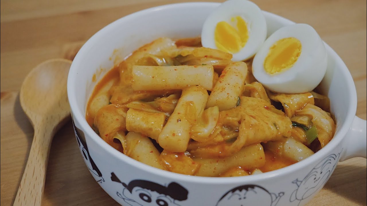 How to make Tteokbokki from Leftover rice |  Spicy Rice Cake Recipe [Korean Food]