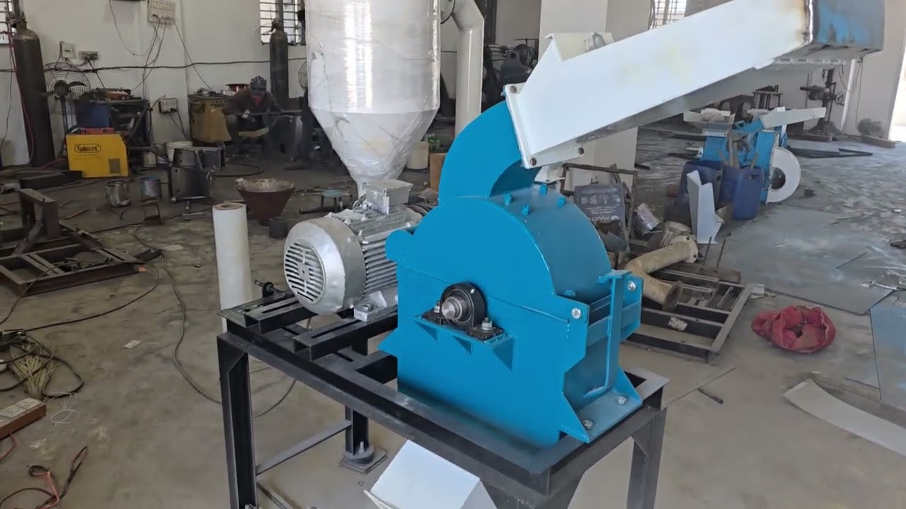 Makka Bharda Machine , Maiz Grinder,Cattle Feed Making Machine ,Poultry Feed , Makka Chuni Plant